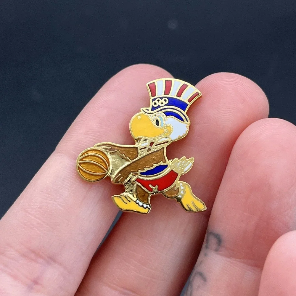 1984 Los‎ Angeles Olympics Sam The Eagle Basketball Event Lapel Hat Pin